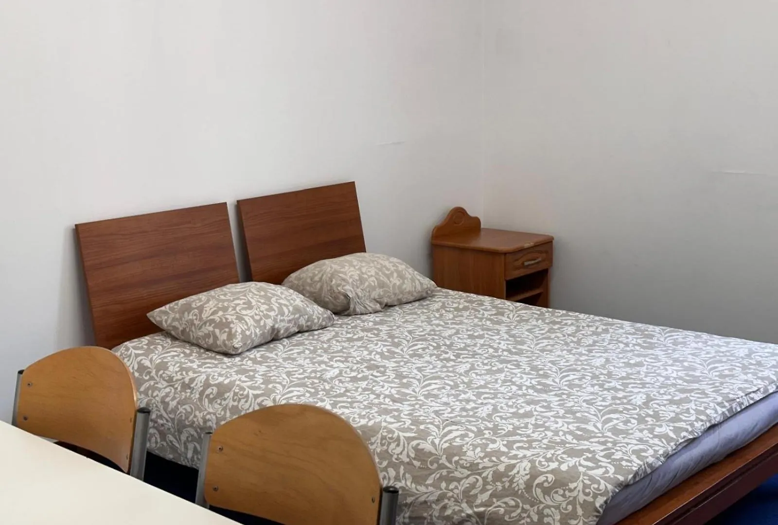Genius Rooms- 24H Self Check-In Познань